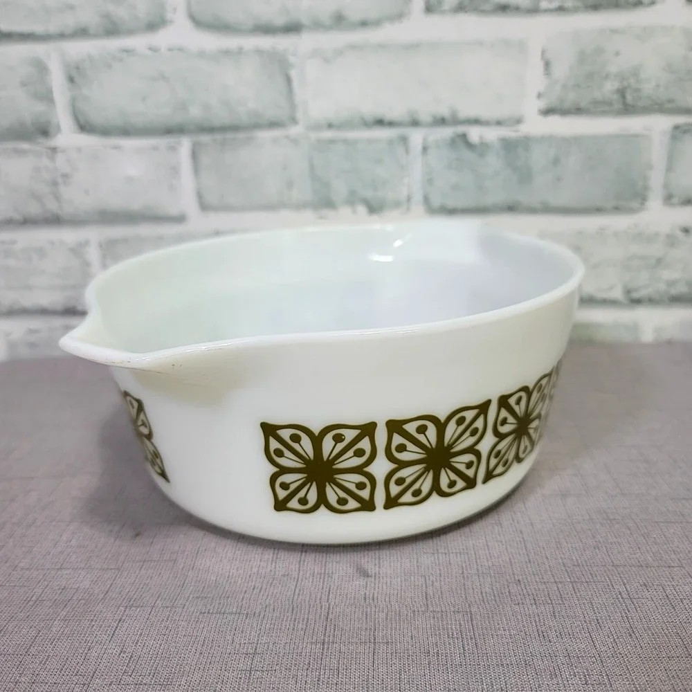Pyrex 475-B Verde Olive Green Floral‎ 2.5 Qt Cinderella Casserole Dish Bowl USA
